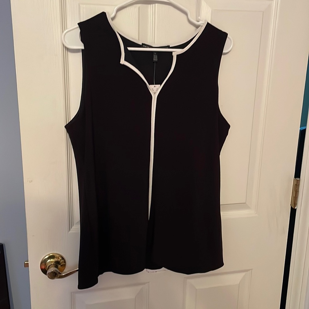 Whbm contrast top